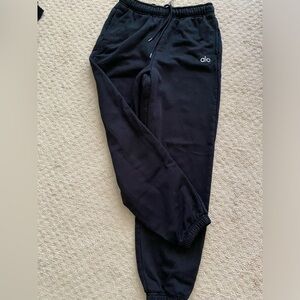 ALO Black Sweatpants size S worn only a few times